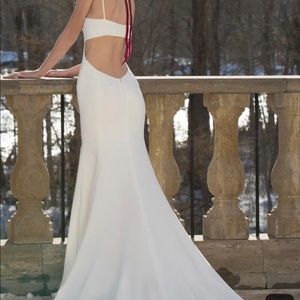 Willowby Watters Anemone Backless Wedding Dress